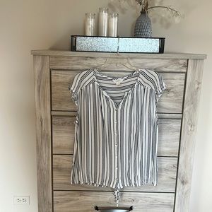 CJBanks - Stylish Striped Blue & White Top - Size Large